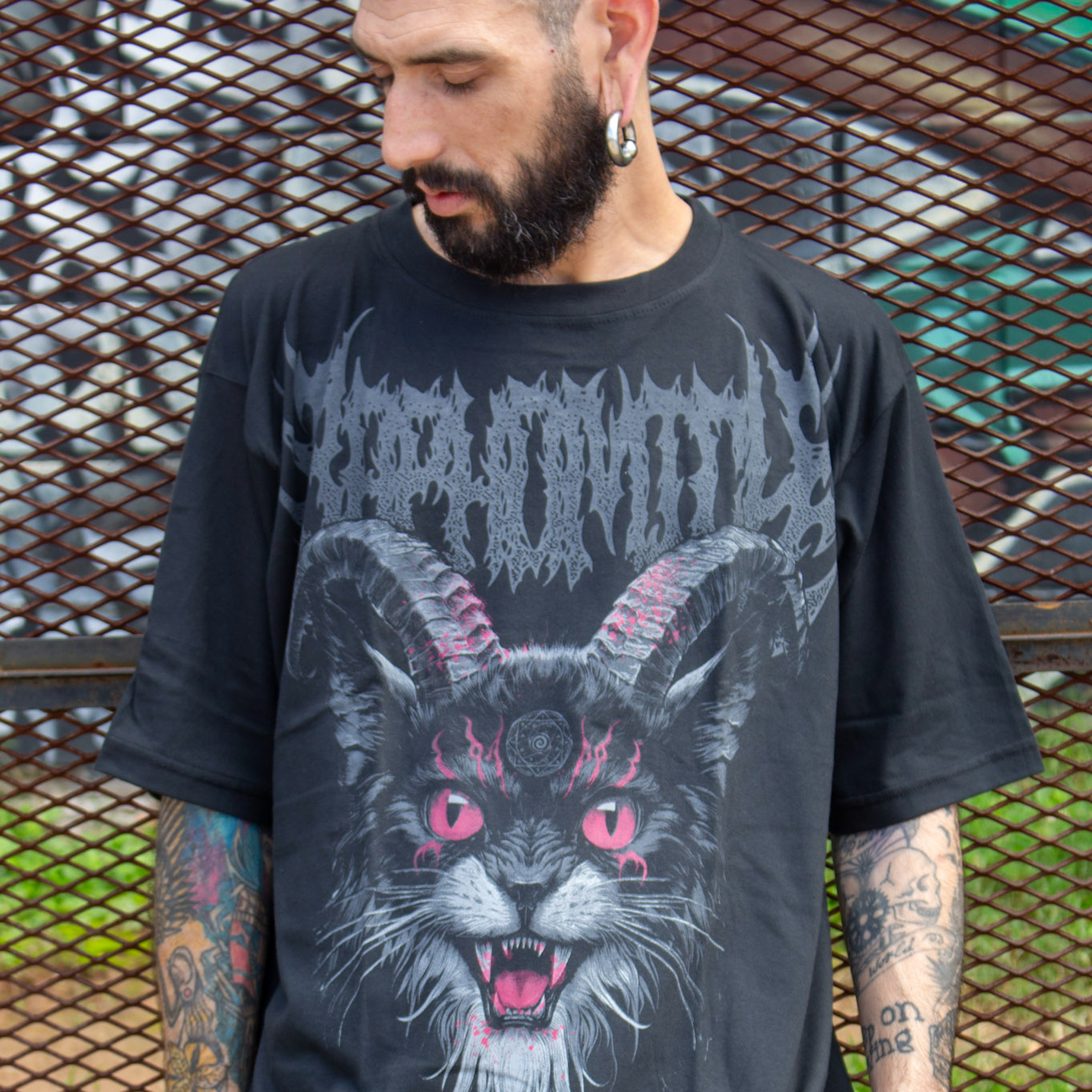 Remera Oversize Premium Baphomich. 1