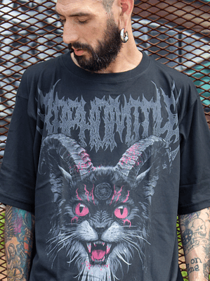 Remera Oversize Premium Baphomich.