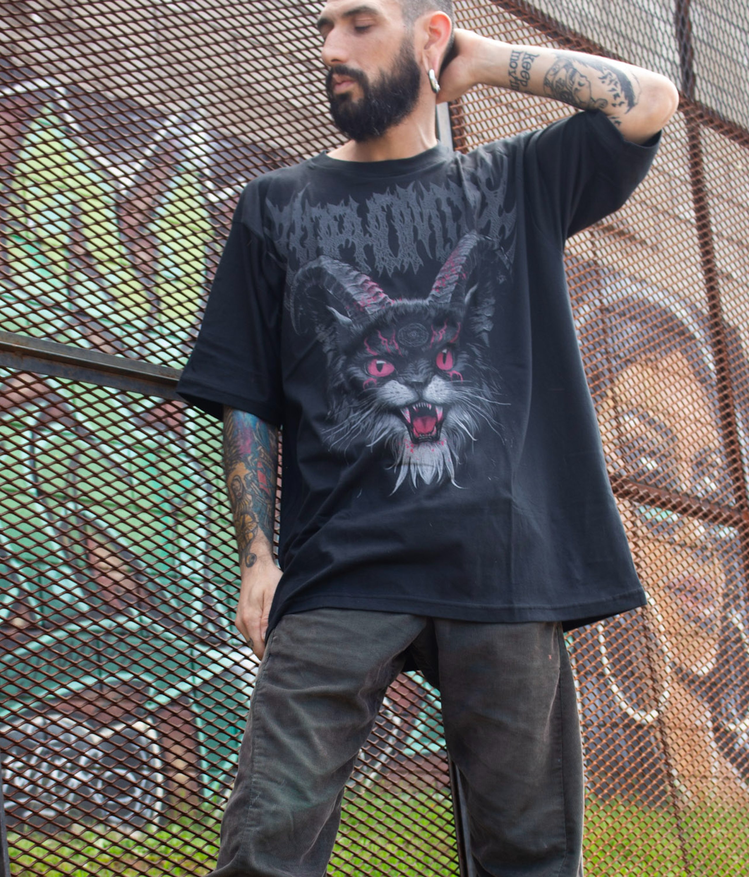 Remera Oversize Premium Baphomich. 2