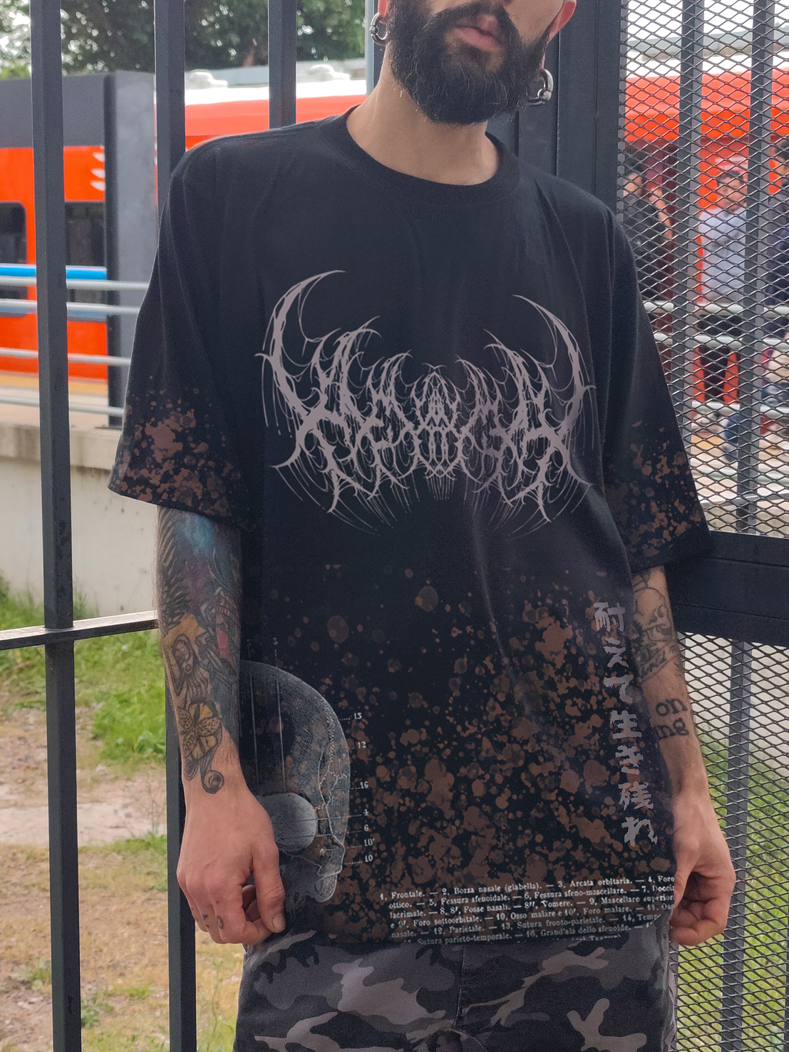 Remera Oversize Premiun Bleach 1