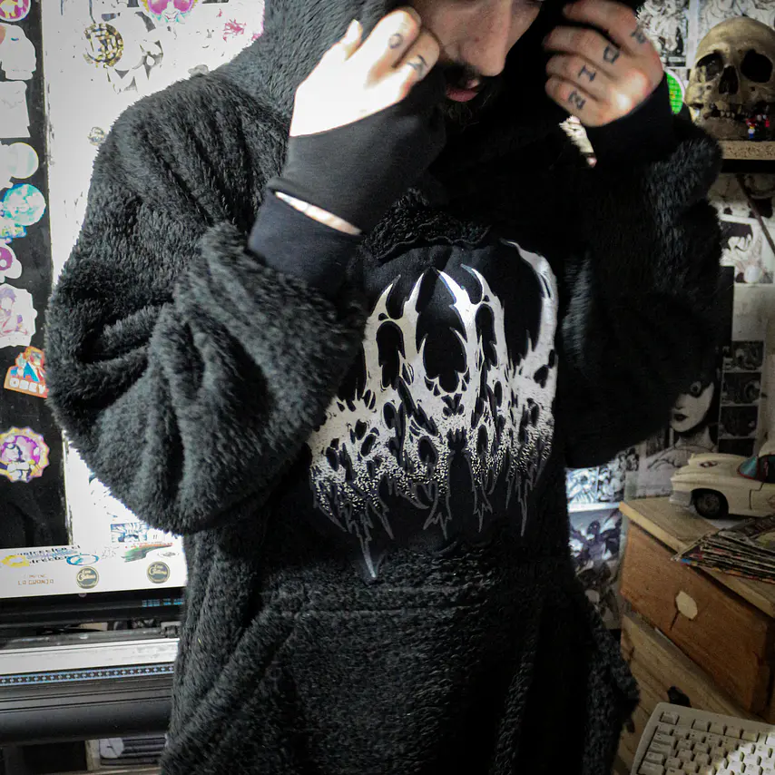 Buzo Oversize Premium Evil Cloak 3