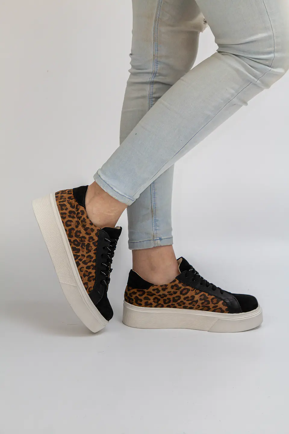 MAIA BLACK PRINT  5