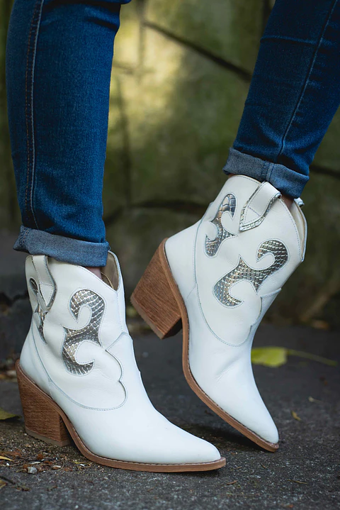 Botin Moss Blanco Plata