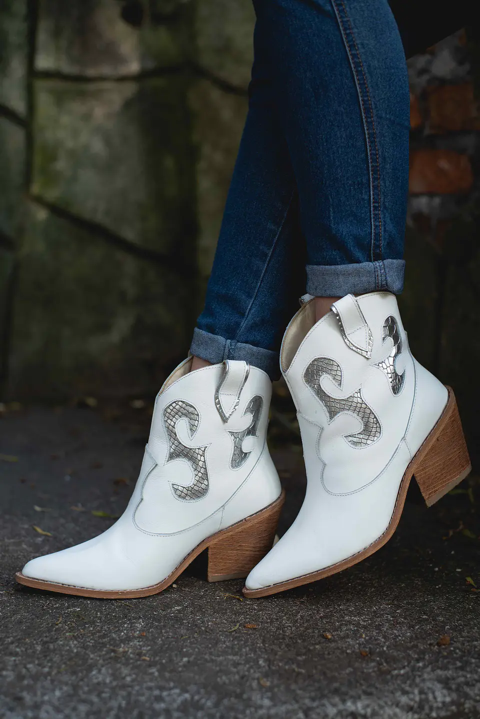Botin Moss Blanco Plata 2