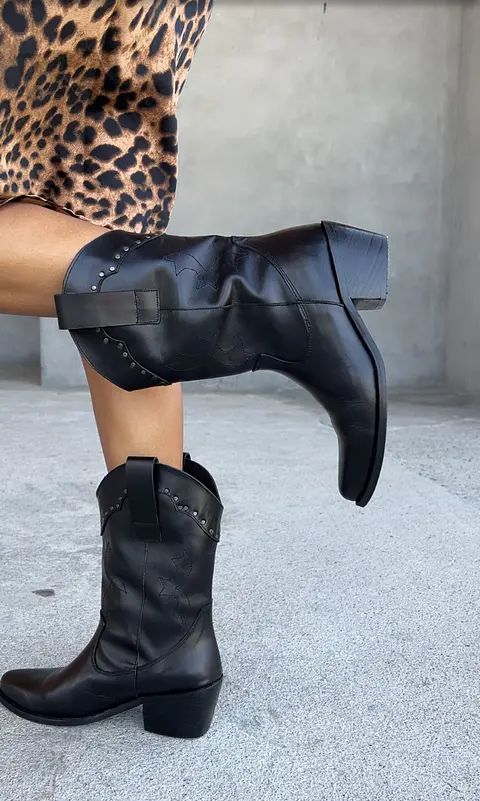 Orleans negro tachas 