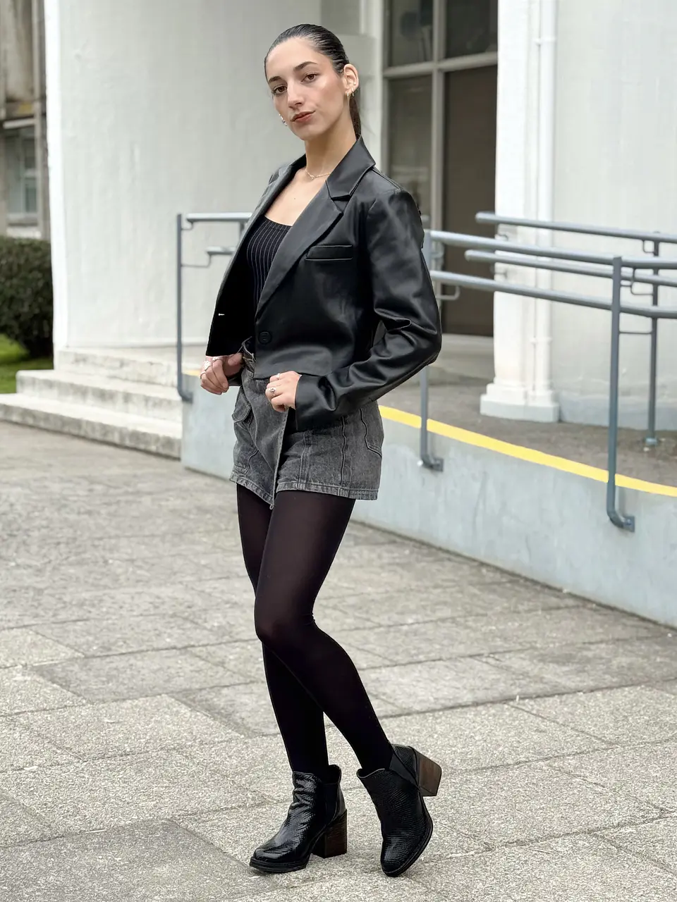 FRIDA PITÓN CHAROL 7