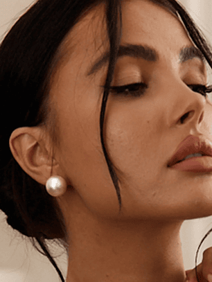 Ari Large Pearl Stud Earrings Gold