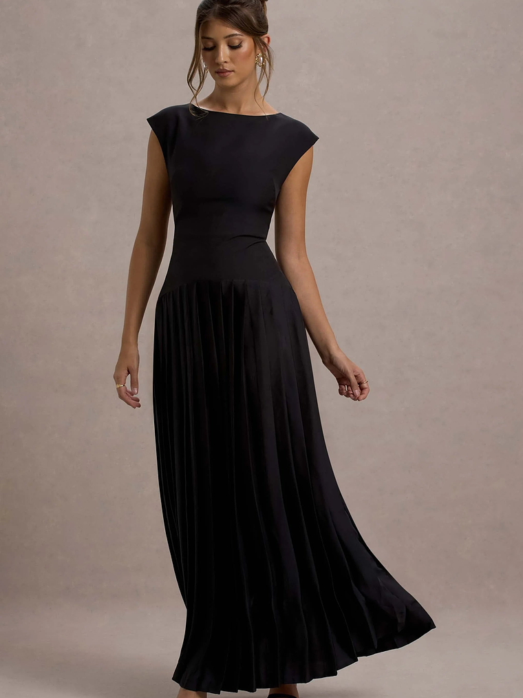 Arna | Black Boat-Neck Pleated Maxi Dress 5