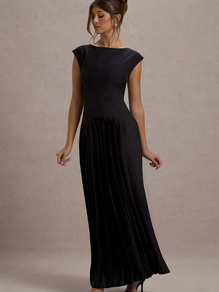 Arna | Black Boat-Neck Pleated Maxi Dress 6
