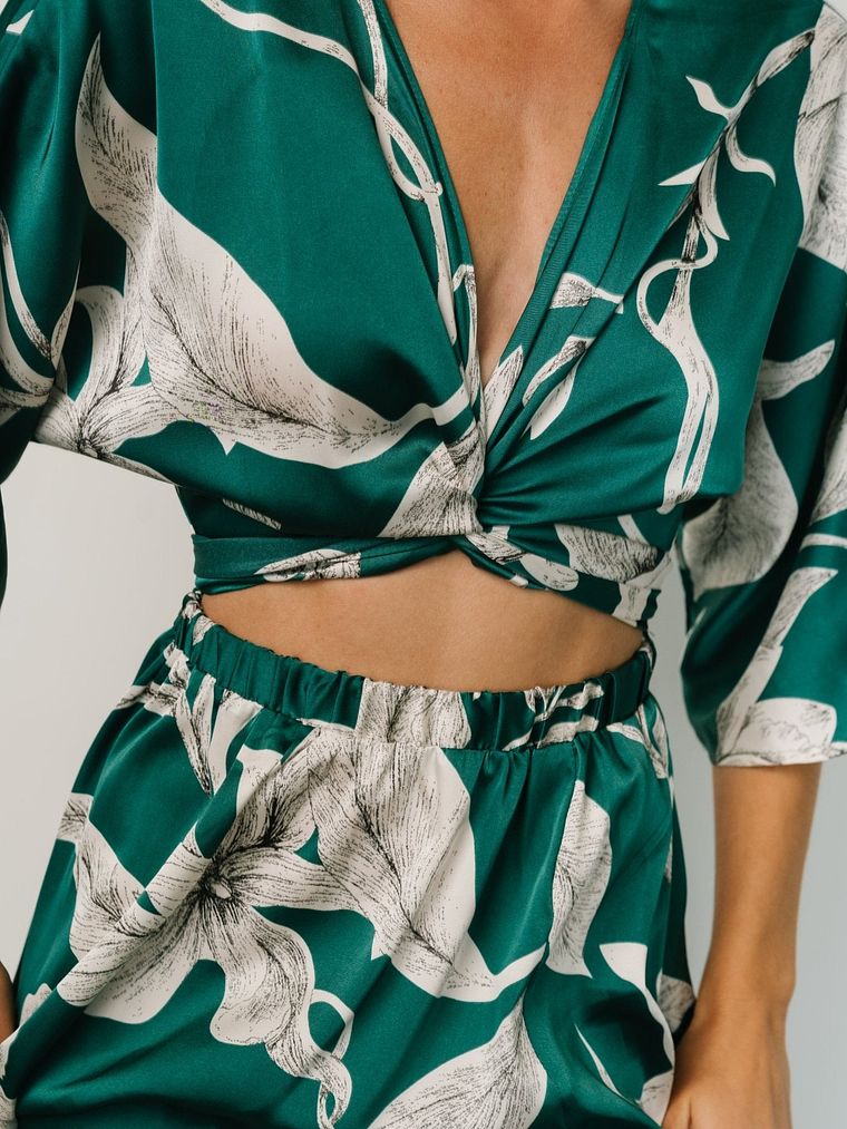 Avryll Front Tie Dress | Green 2