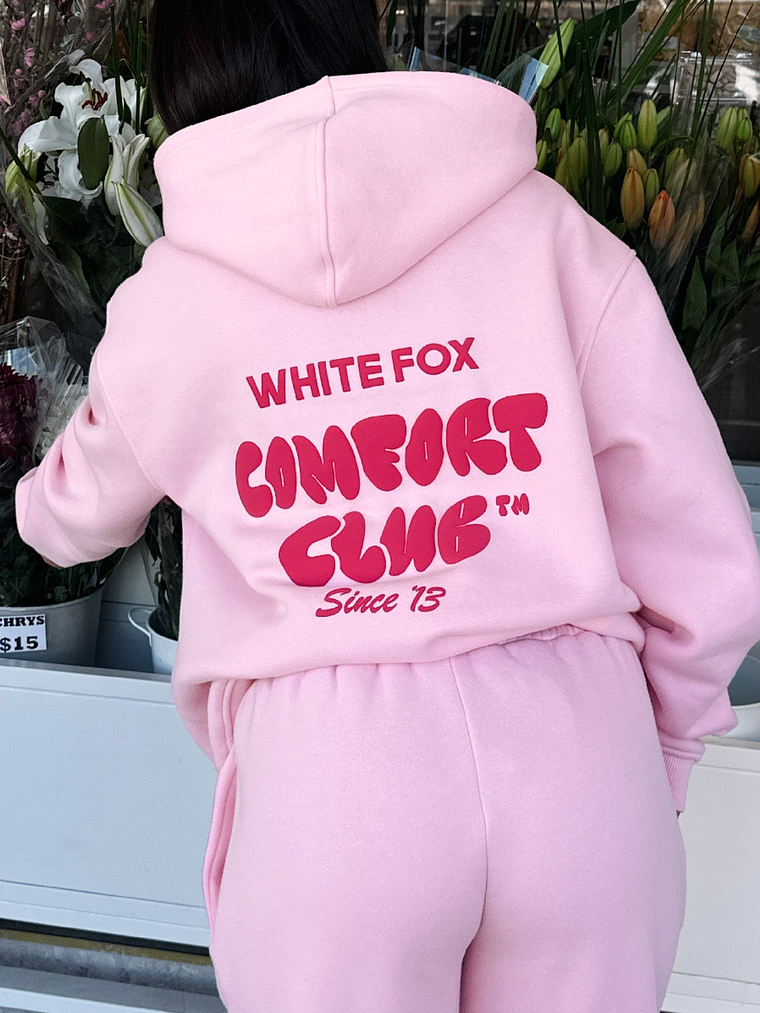Comfort Club Oversized Hoodie Bon Bon 1