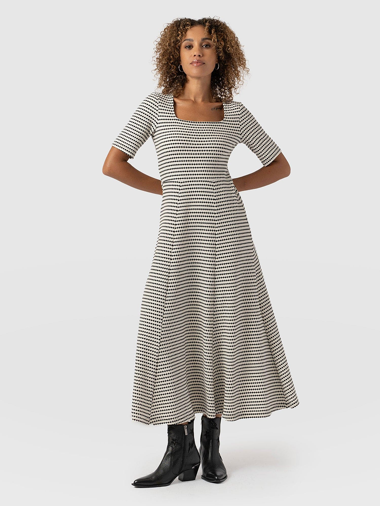 Darcey Short Sleeve Flared Dress - Monochrome Jacquard 2