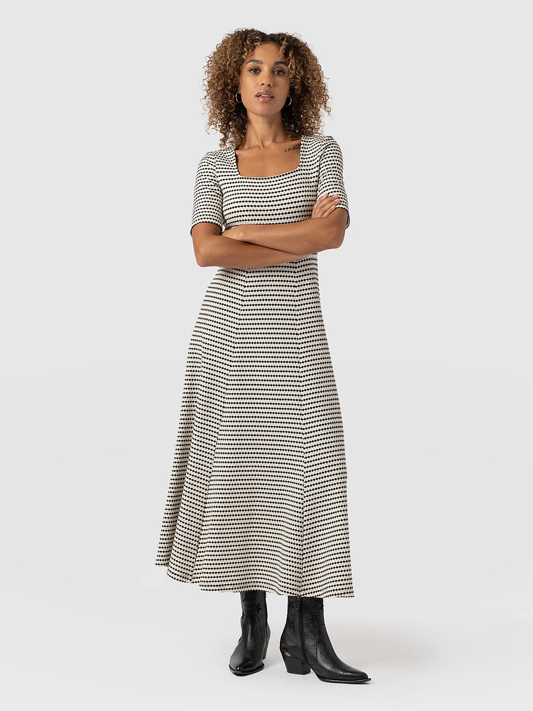 Darcey Short Sleeve Flared Dress - Monochrome Jacquard 6