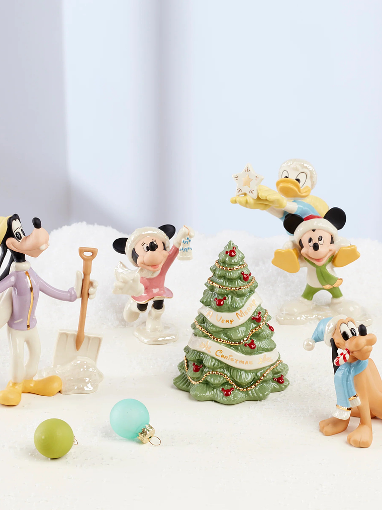 Disney Winter Fun 5-Piece Figurine Set 3