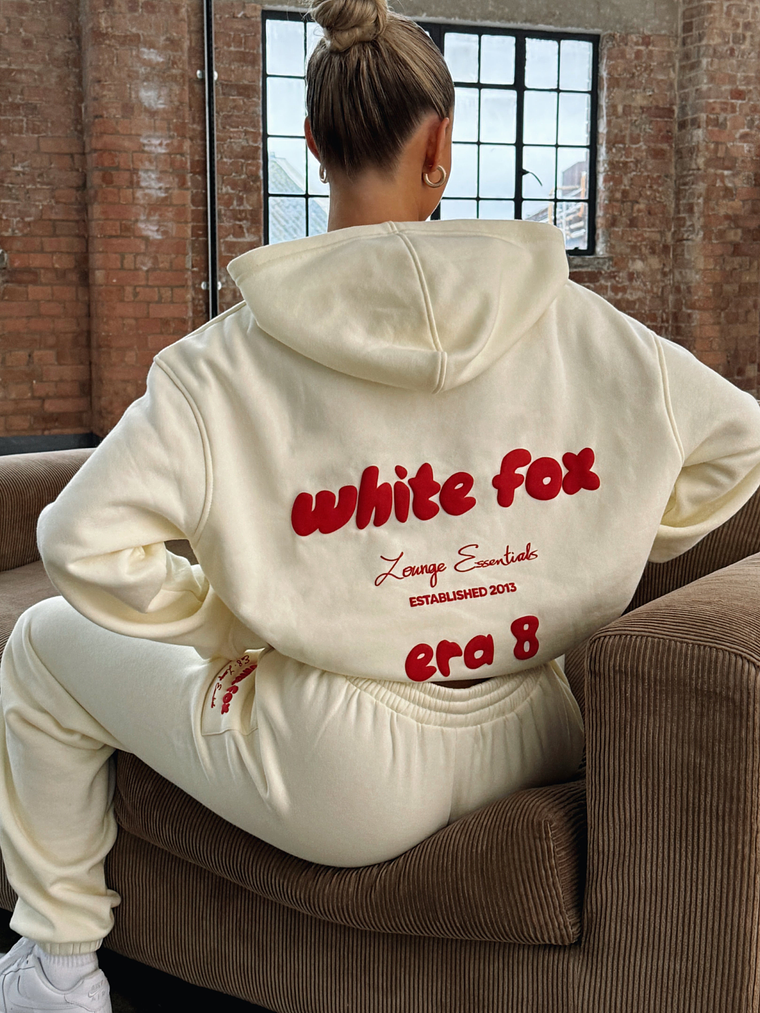 Era 8 Oversized Hoodie Cherry Cream 1