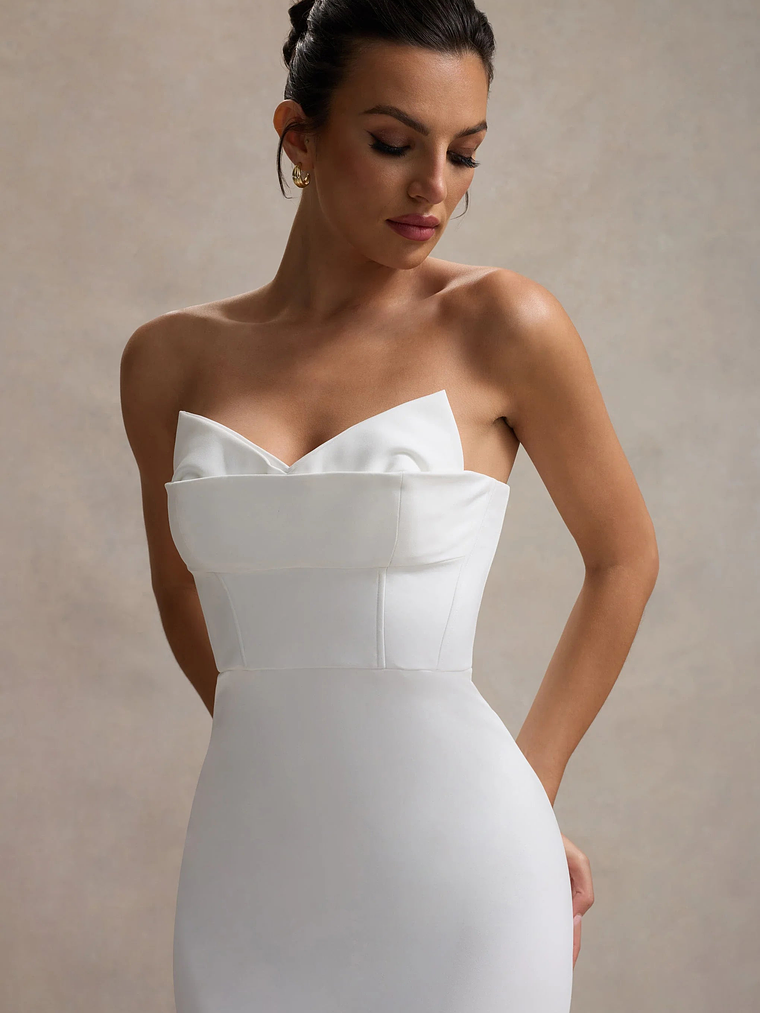 Emmelina | White Corset Maxi Dress With Volume Hem 3