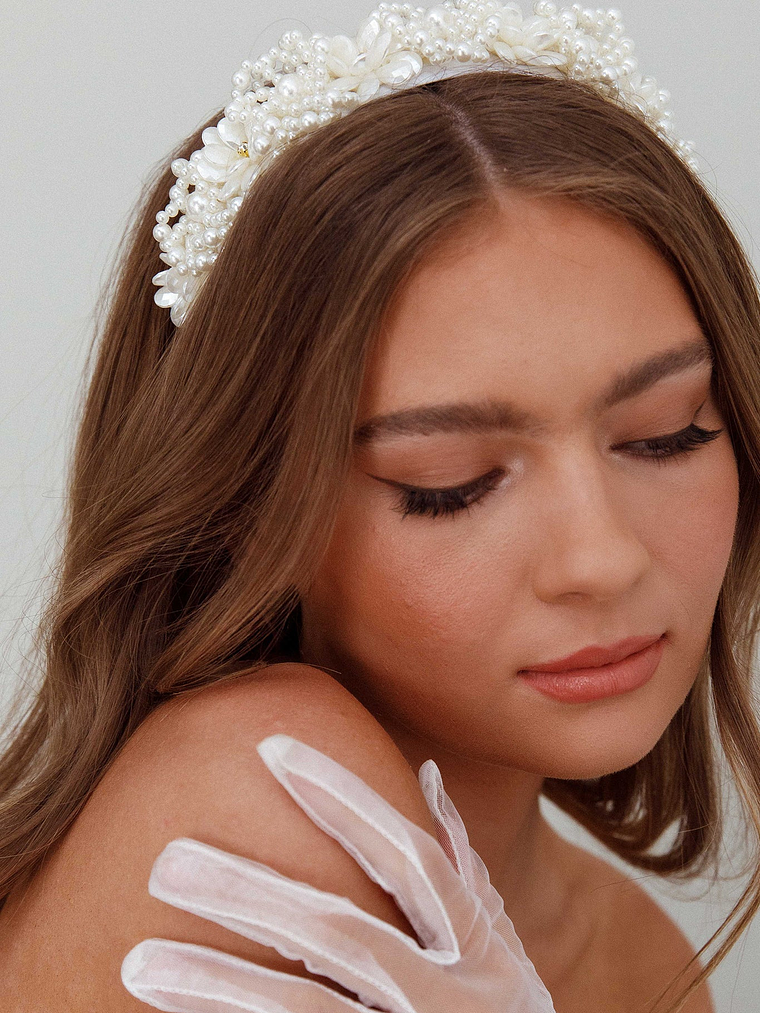 Floral Pearl Wide Headband White 1