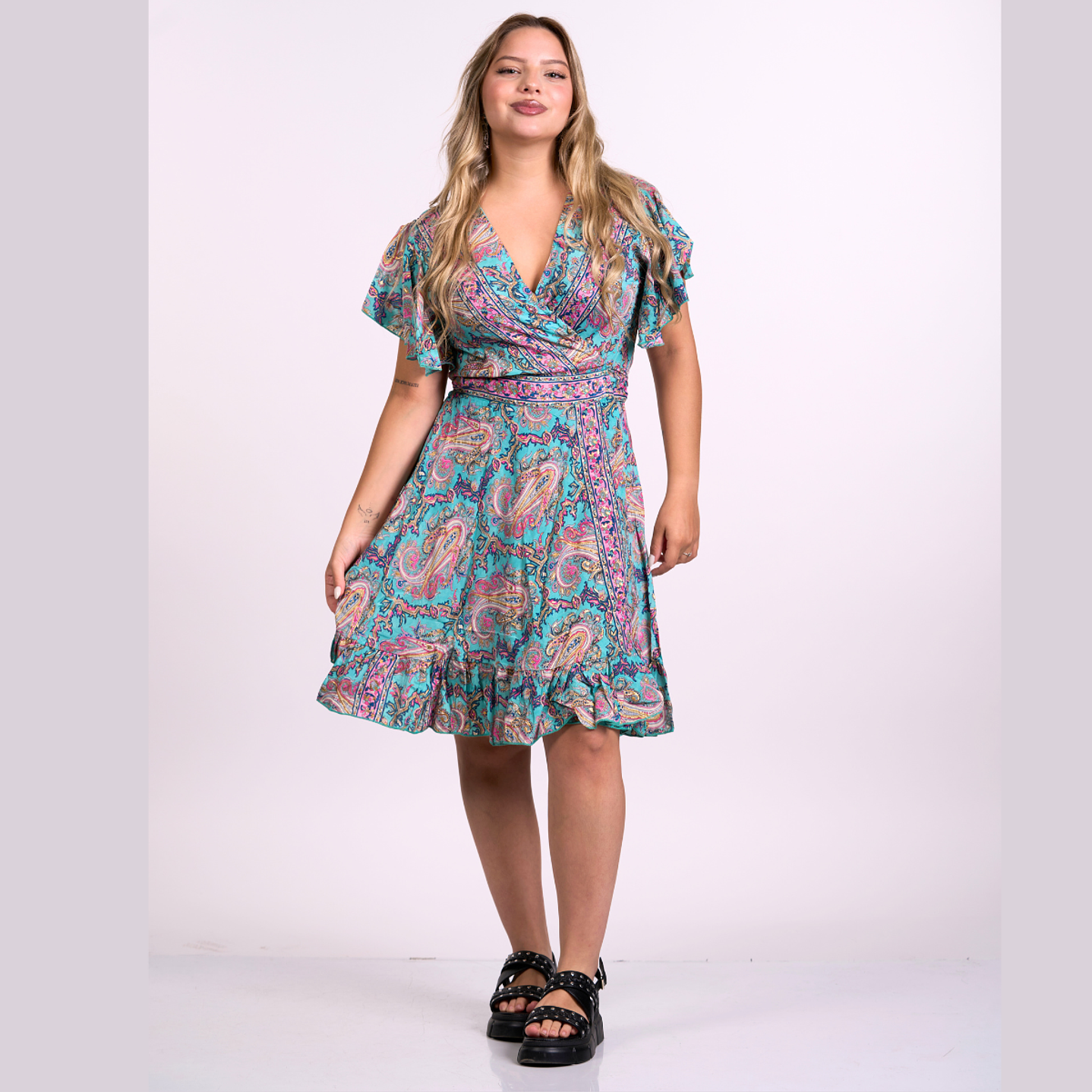 Vestido Corto Envolvente 4