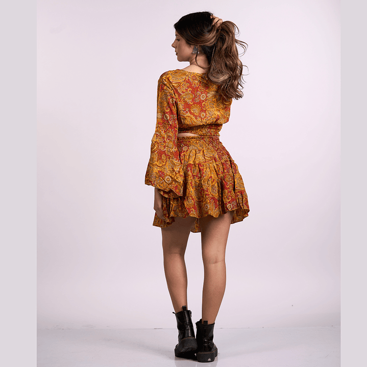 Falda Corta Elasticada 4