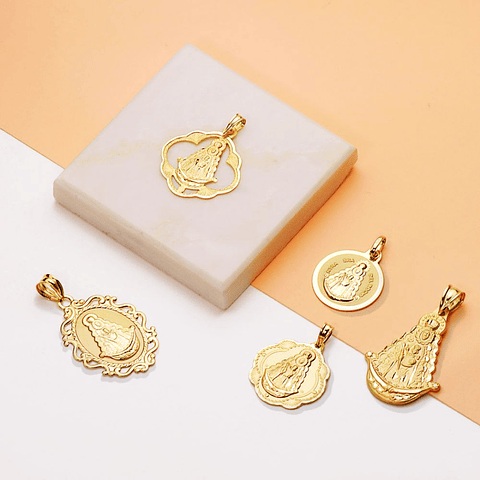 Medalla Oro amarillo 18k virgen del Rocío cerco calado