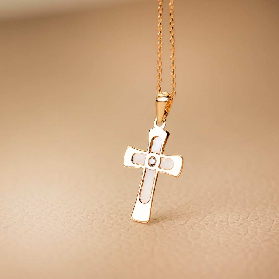 Cruz Oro 18k con nacar y circonita  2