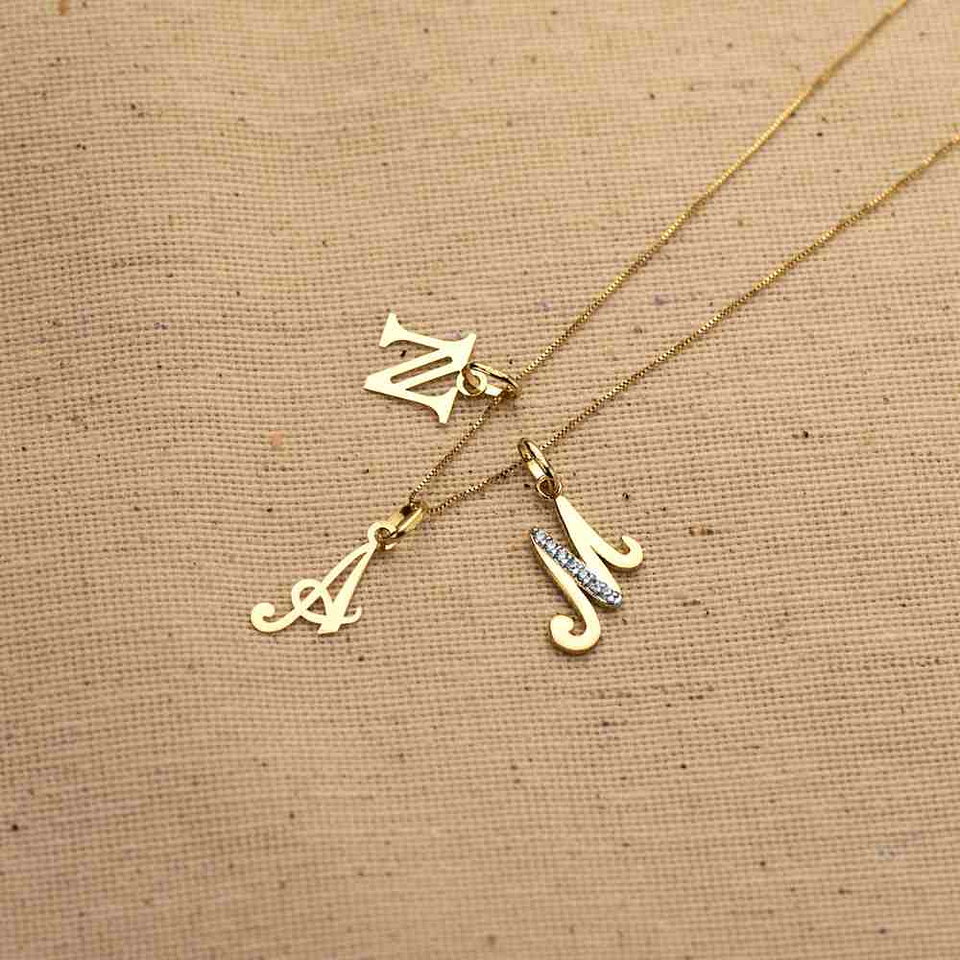 Colgante inicial L Oro 18k 2