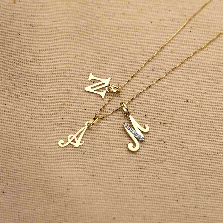 Colgante inicial T Oro 18k 2