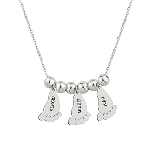 Gargantillas pies de bebés nombres plata 