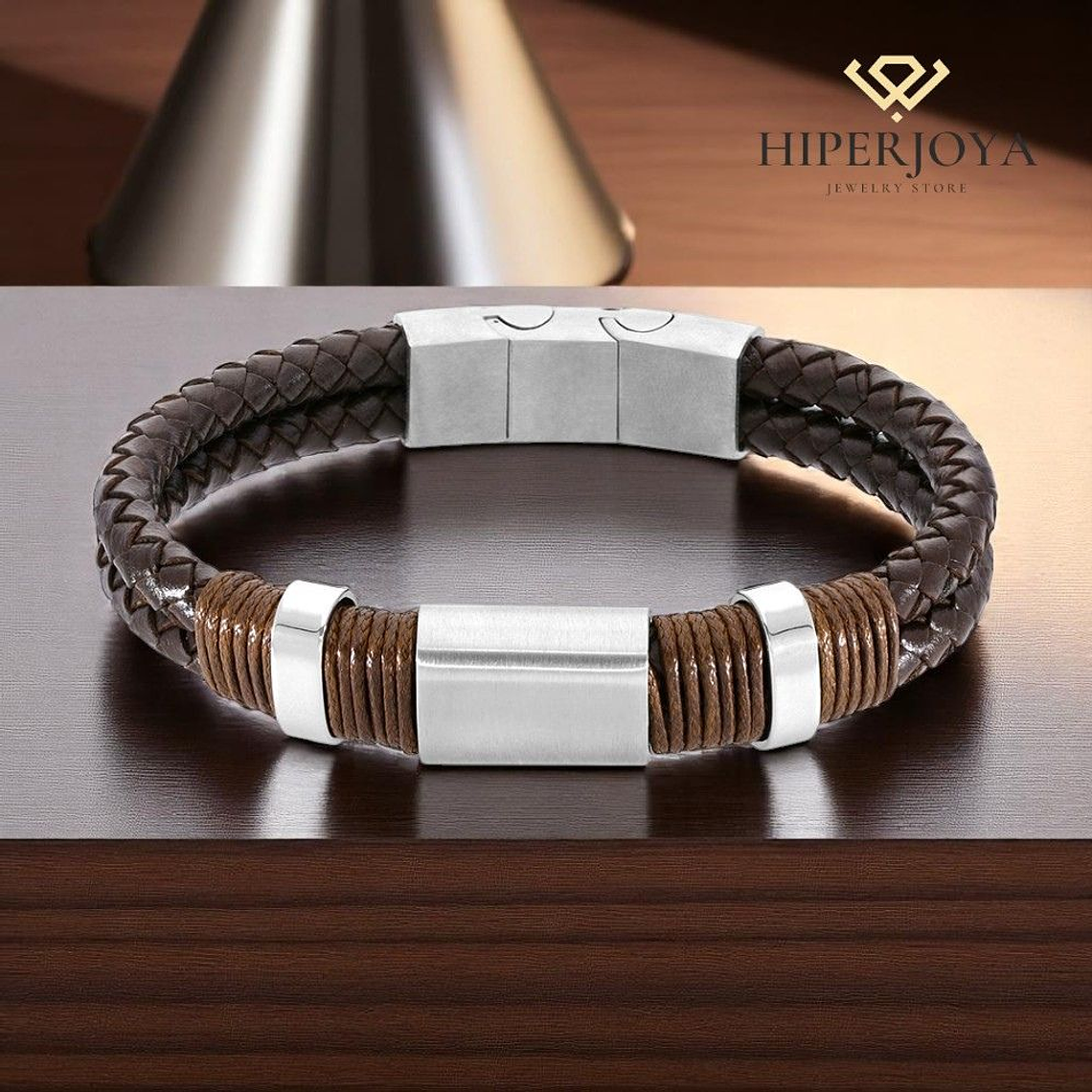 Pulsera para hombre de piel trenzada doble en color marrón 3