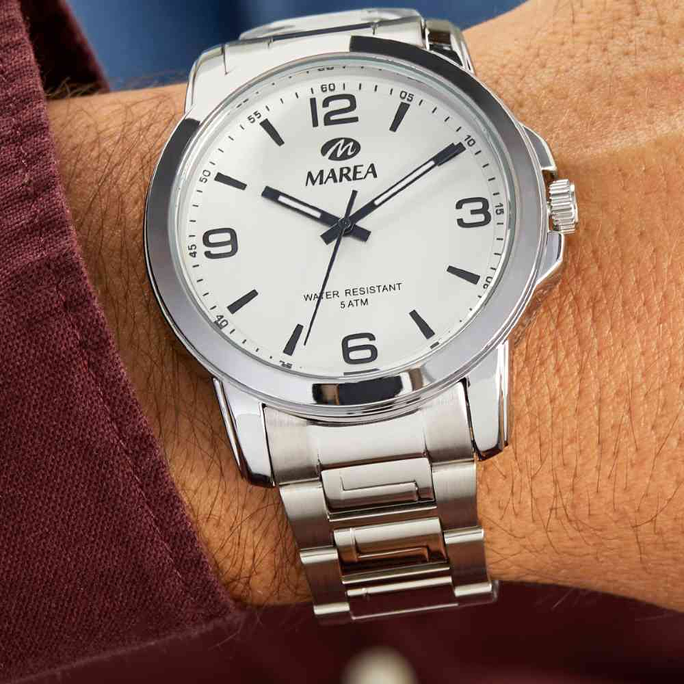 Reloj de acero tres agujas  3