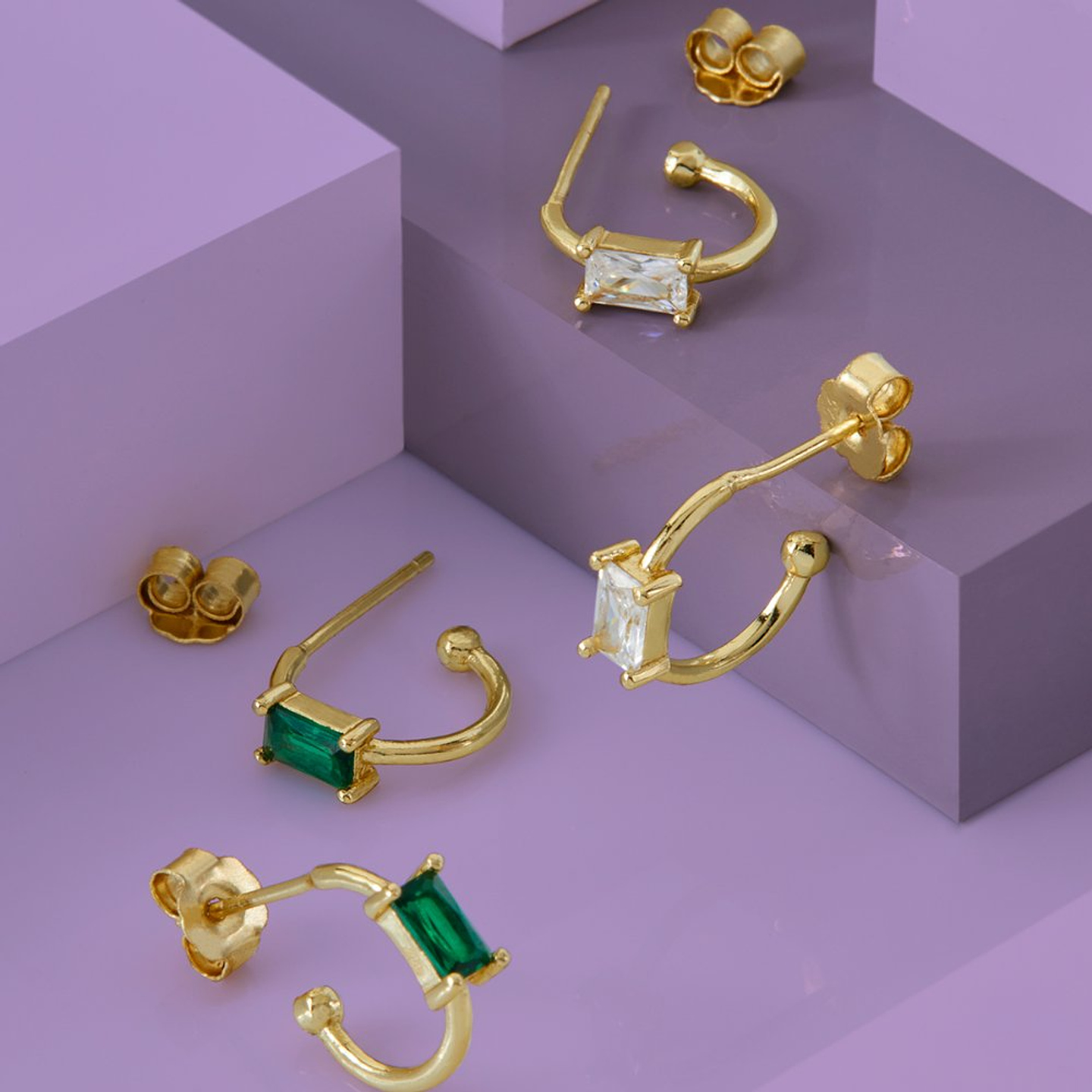 Pendiente aro baguette con baño de oro  2