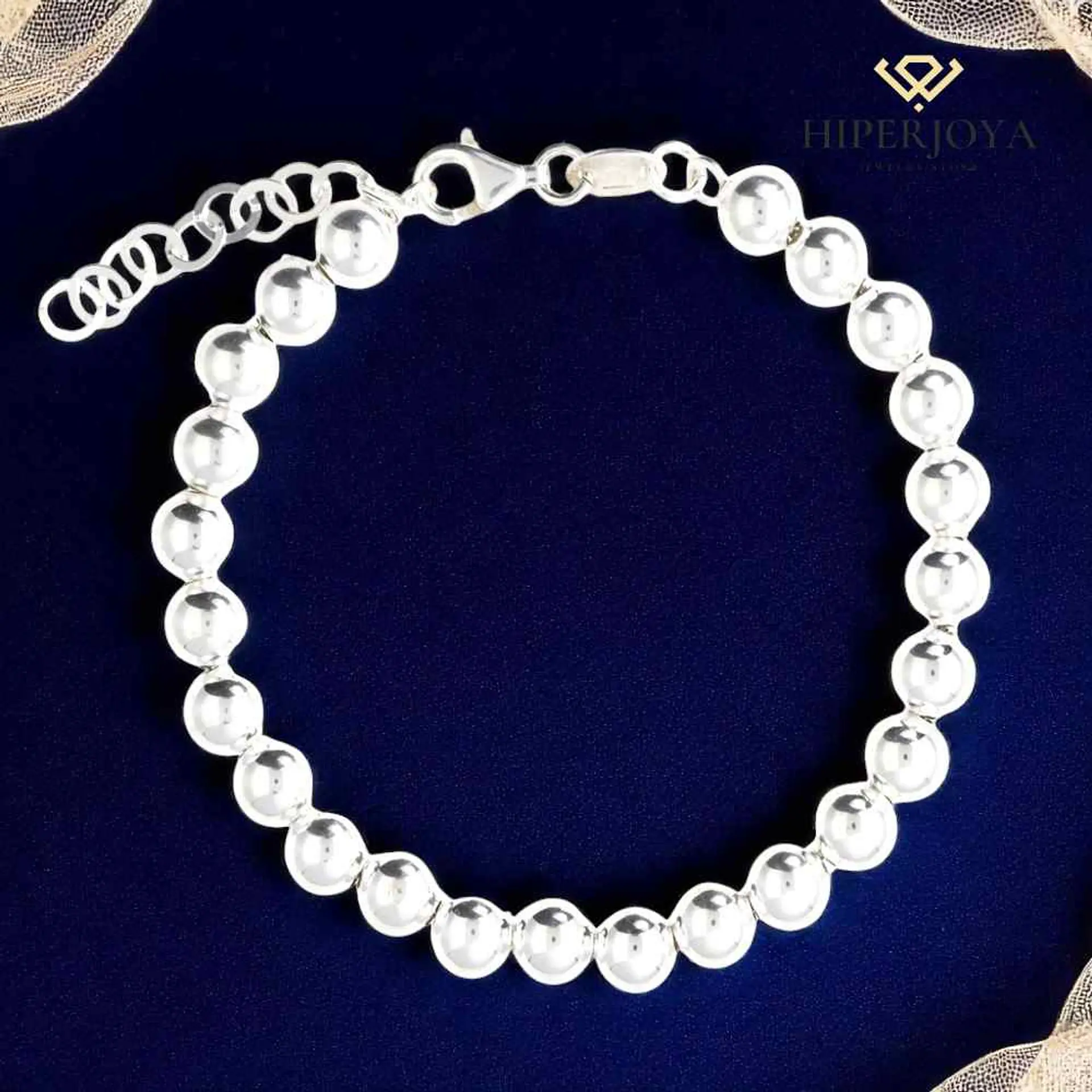 Pulsera de bolas lisas plateadas  2
