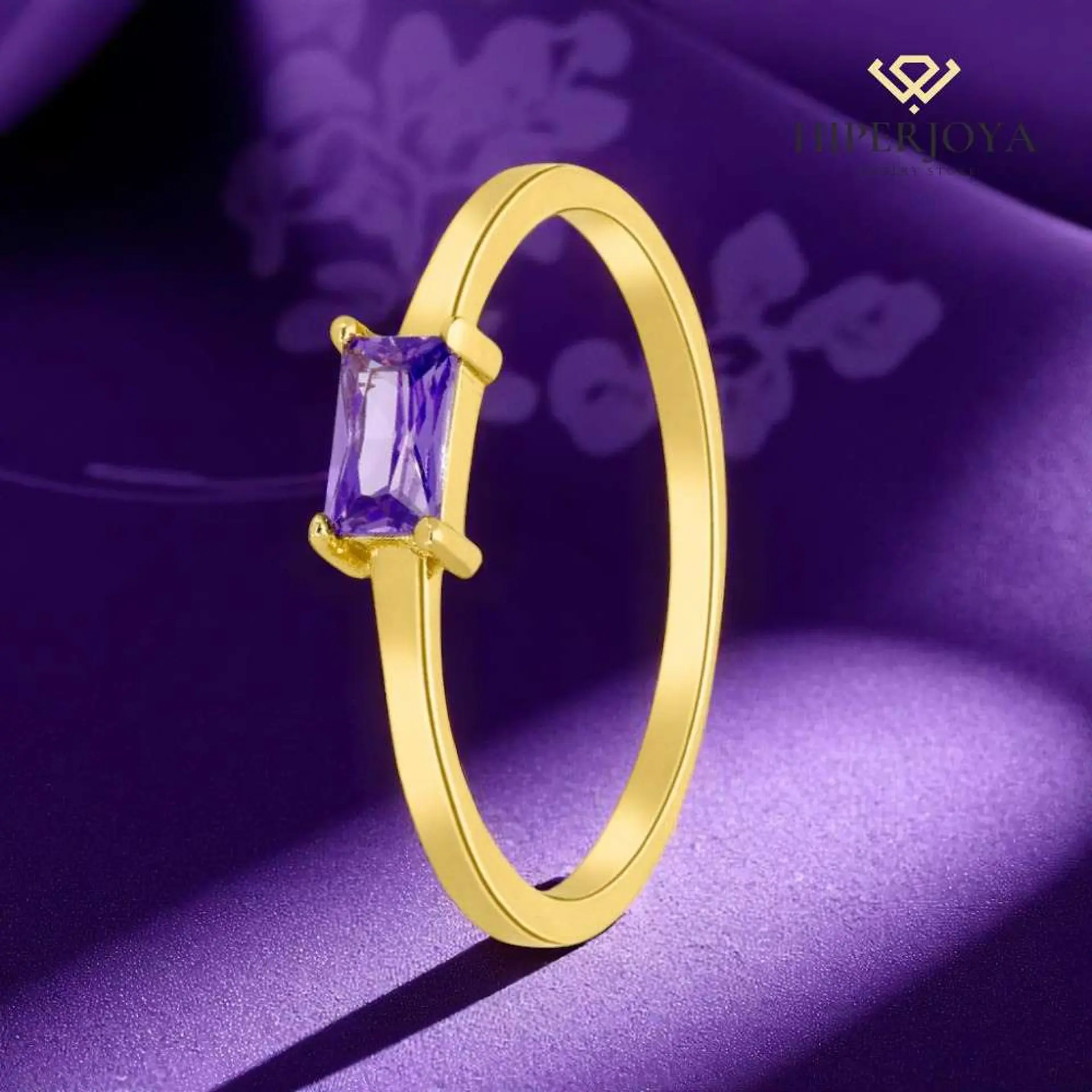 Anillo con circonita violeta  2