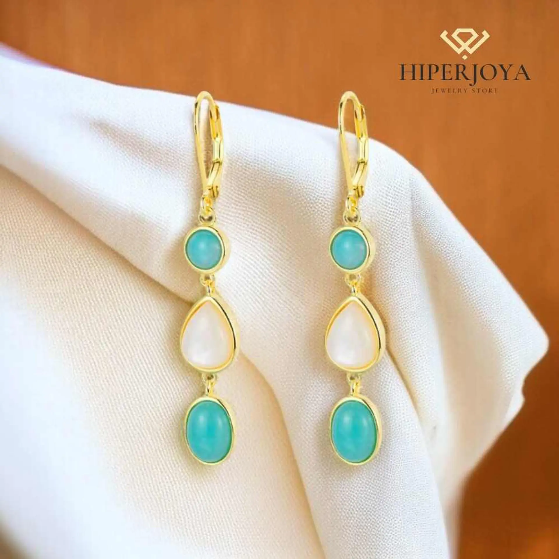 Pendientes de piedras naturales madre perla y amazonita 2