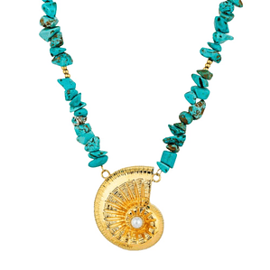 Collar de caracola turquesa y perla sintética 