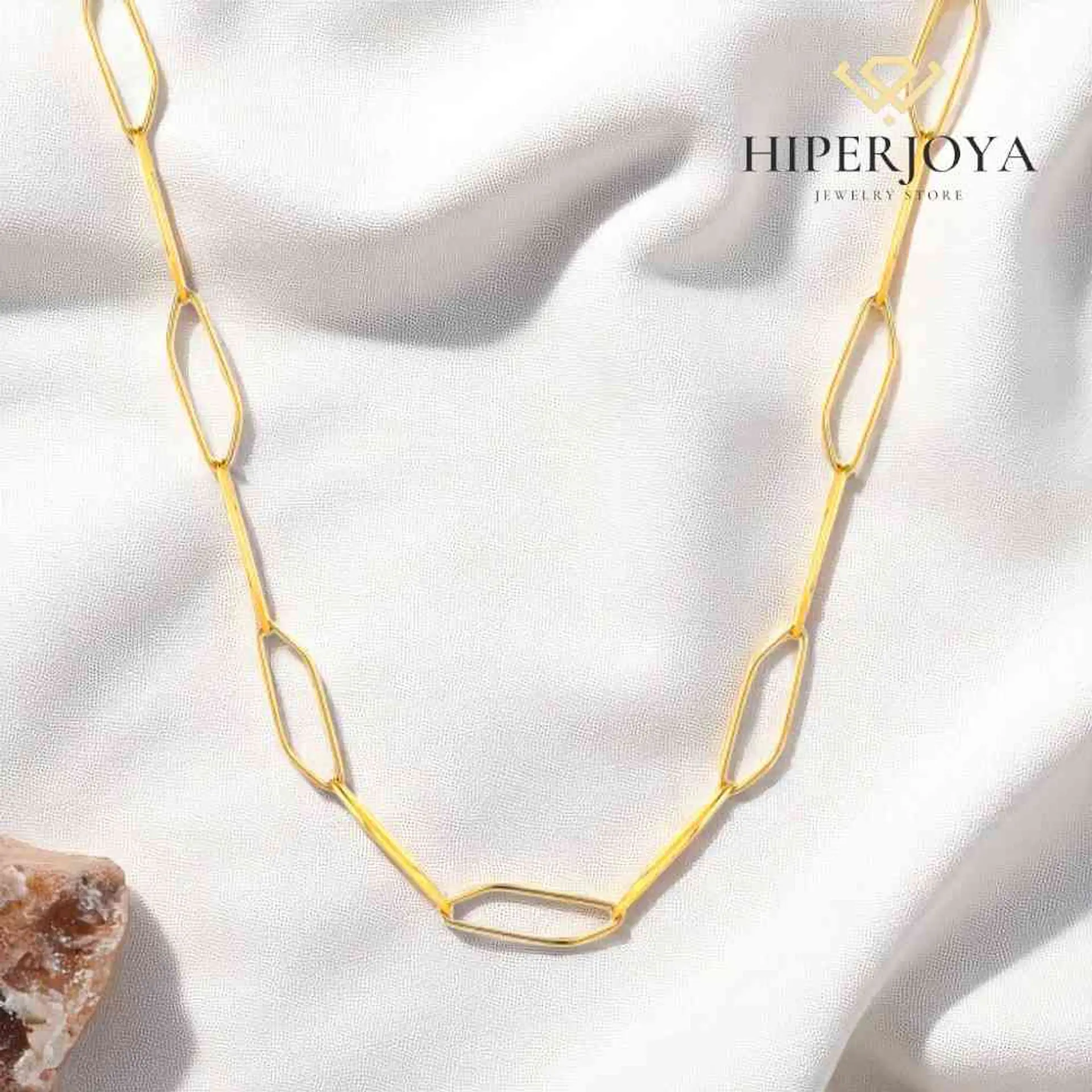 Collar de acero y baño de oro  2