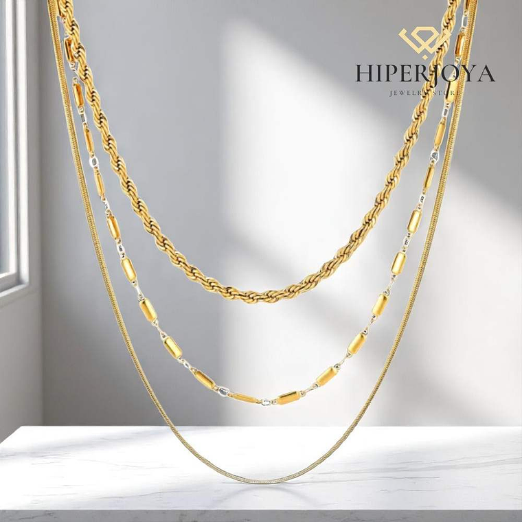 Collar triple de acero con baño de oro  2