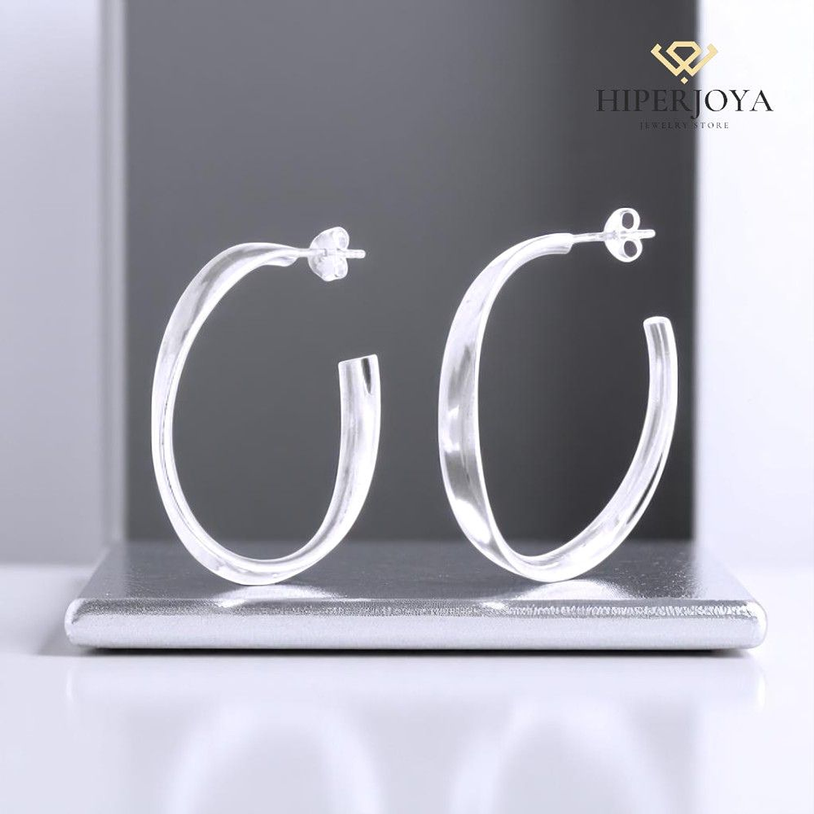 Pendientes de plata aro ovalado 2