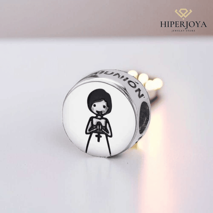 Abalorio disco con niña de comunión plata 2