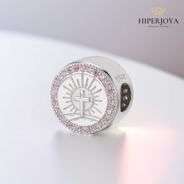 Abalorio disco con cruz plata 2