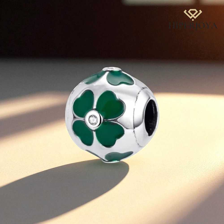 Abalorio trébol esmalte plata 2