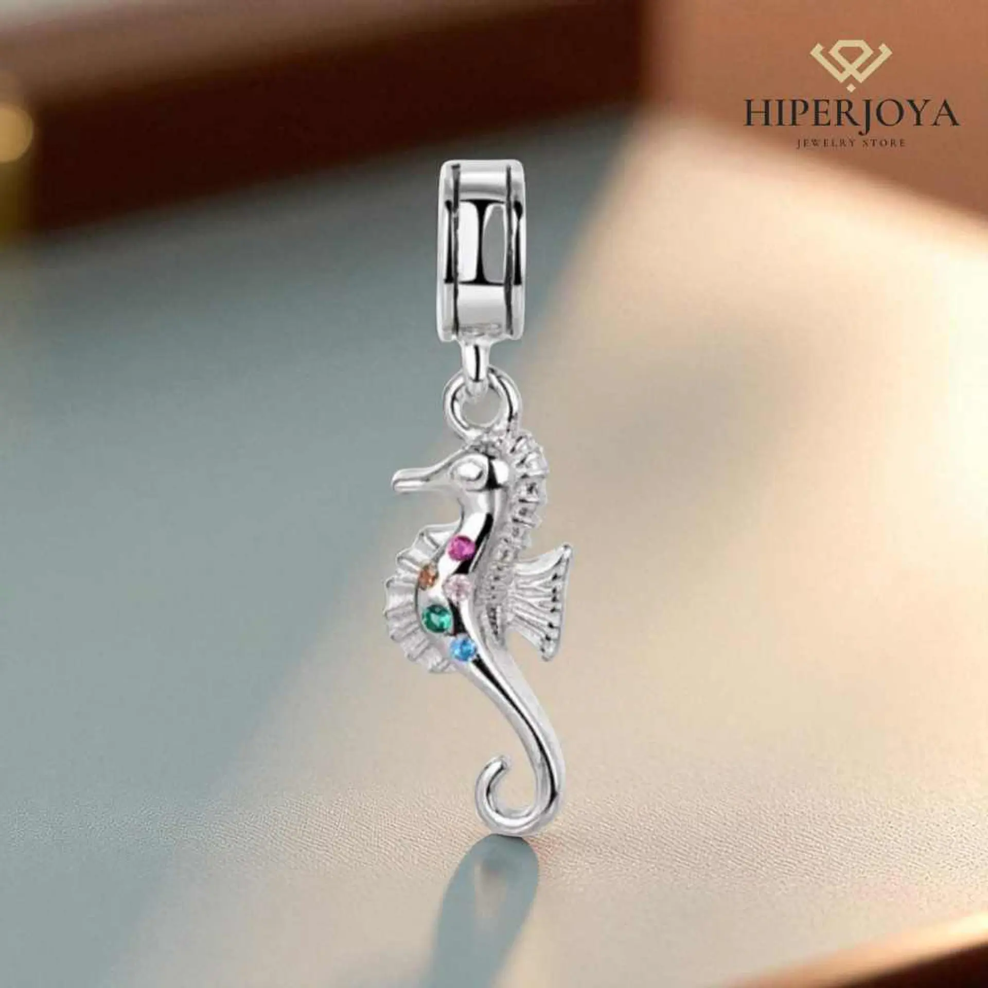 Silver seahorse bead 2