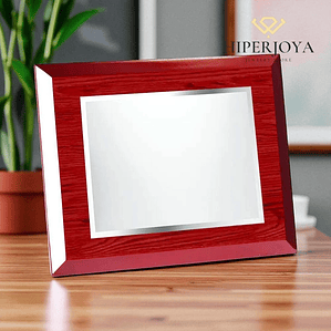 Placa de madera con mensaje grabado 