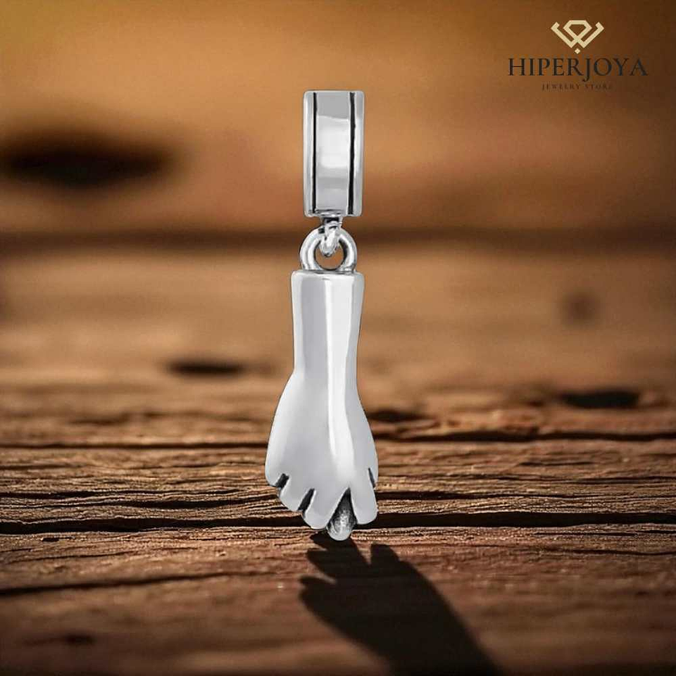 Abalorio higa plata 2