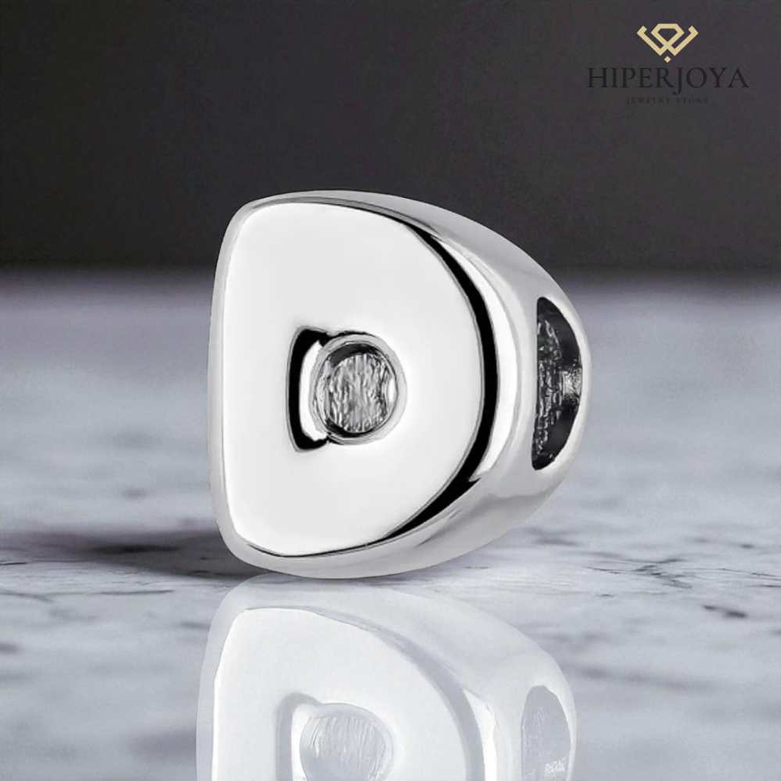 Abalorio inicial D plata 2