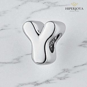 Initial bead and silver 