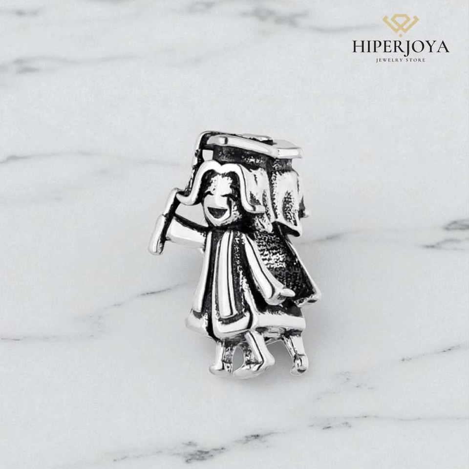 Graduated silver bead 2