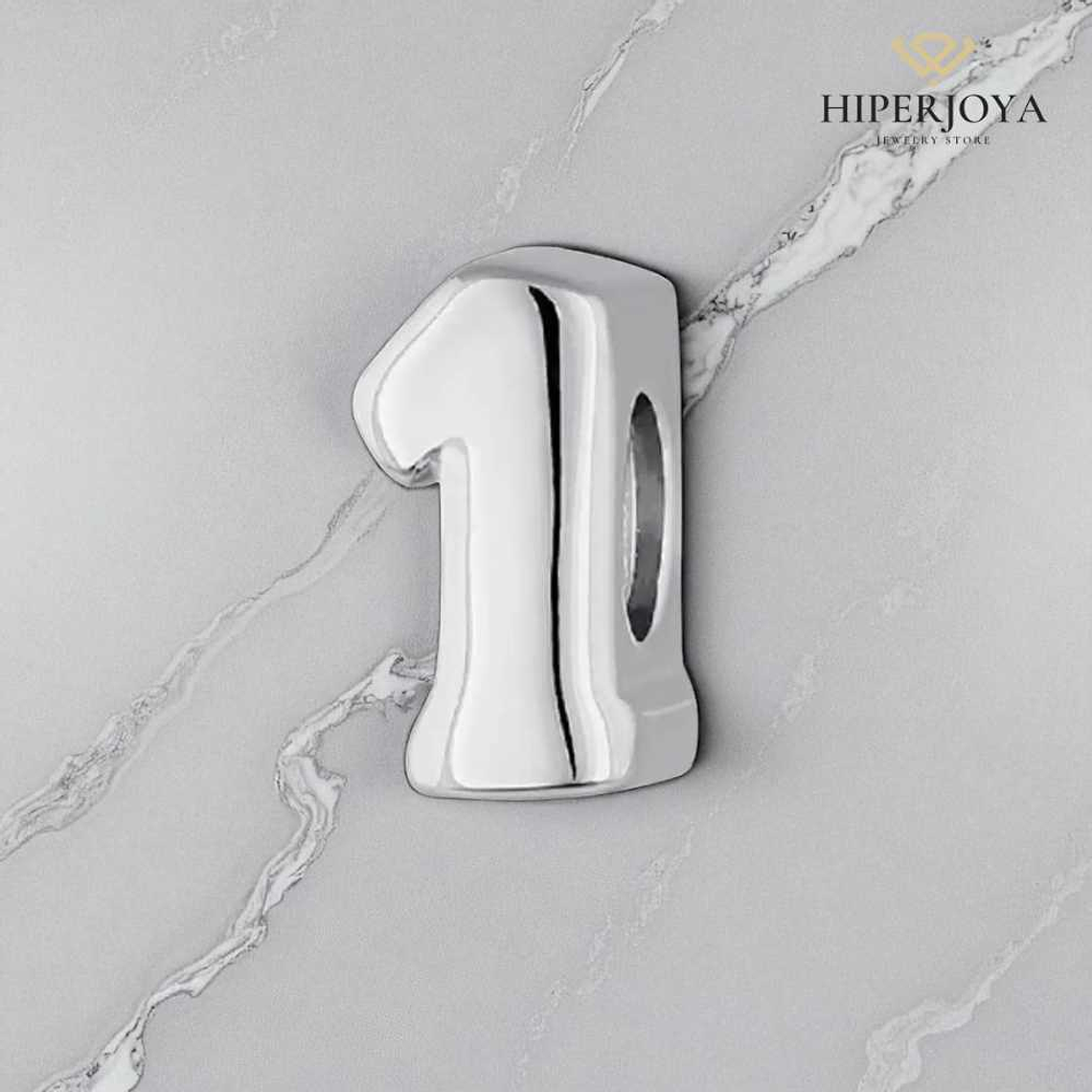 Abalorio número uno plata  2