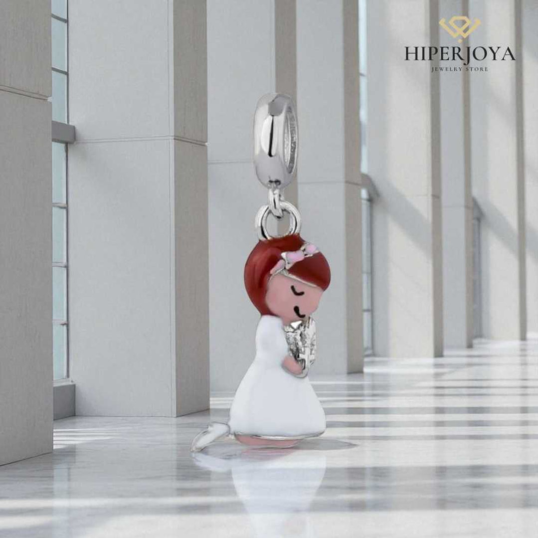 Abalorio niña comunión rezando plata 2