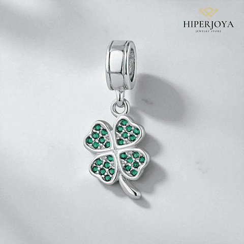 Abalorio trébol verde